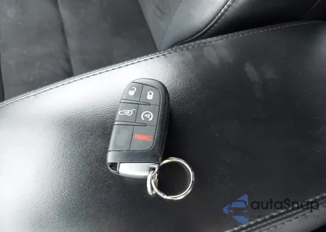 2019 Jeep Grand Cherokee Altitude 4X2 from USA, damaged, VIN 1C4RJEAG7KC533316